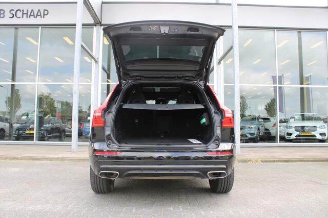 Volvo XC60 T8 Plug-in hybrid AWD R-Design | Schuif/kanteldak | El. Trekhaak | Camera | Privacy glas