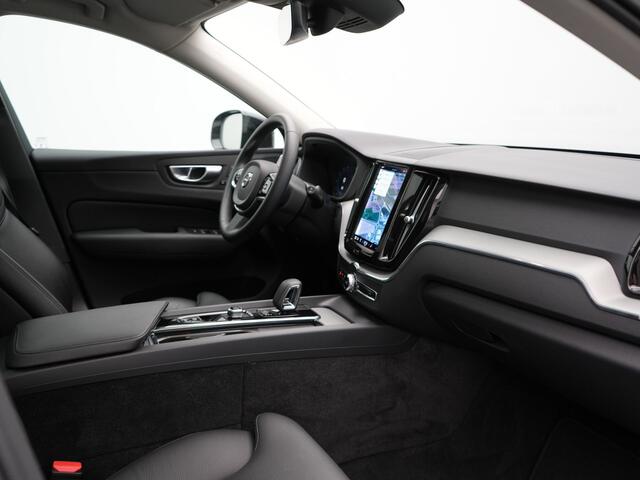 Volvo XC60 T6 AWD Plus Dark Long Range Plug In Hybrid 350pk Dealer O.H PHEV | Panodak | Adaptive Cruise | Camera | Harman Kardon | Lederen Sportstoelen Memory & Verwarmd | Apple Carplay | Pilot Assist | Google Assistant & Maps | Virtual | DAB |