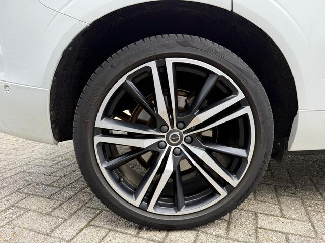 Volvo XC60 2.0 T8 Twin Engine AWD R-Design Panoramadak Trekhaak