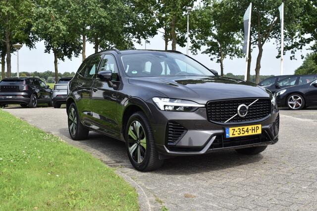 Volvo XC60 2.0 T6 Plug-in hybrid AWD Plus Dark Pano dak | ACC | 360 Camera | Trekhaak | Leder | Blis