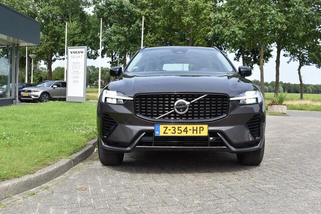 Volvo XC60 2.0 T6 Plug-in hybrid AWD Plus Dark Pano dak | ACC | 360 Camera | Trekhaak | Leder | Blis