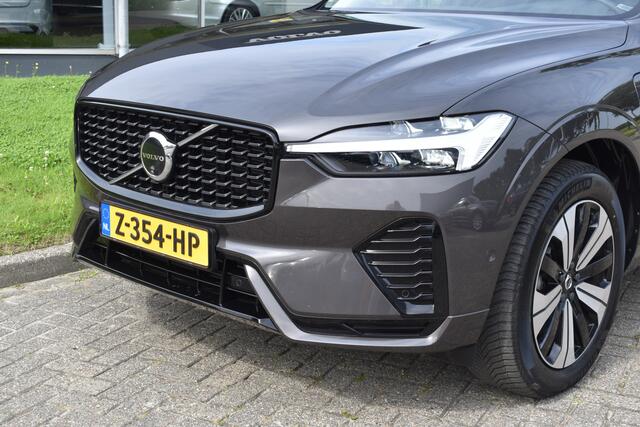Volvo XC60 2.0 T6 Plug-in hybrid AWD Plus Dark Pano dak | ACC | 360 Camera | Trekhaak | Leder | Blis