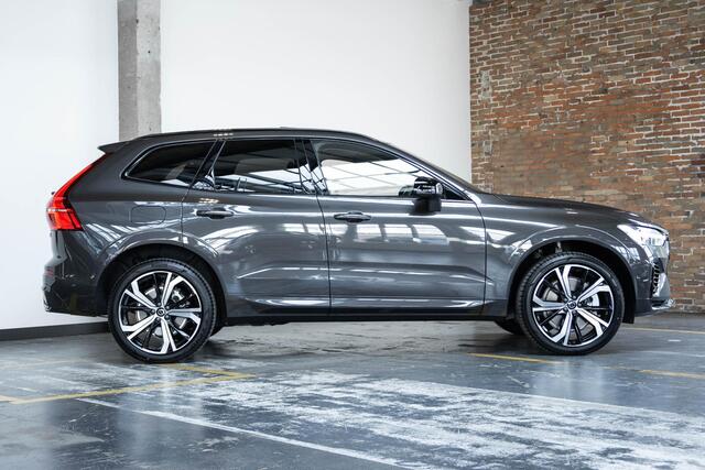 Volvo XC60 2.0 T8 Plug-in hybrid AWD Ultra Dark | Luchtvering | 455 PK Systeemvermogen | 21" Lichtmetalen Velgen | Semi-Elektrische Trekhaak 13-Polig | Head-Up Display | Harman Kardon Premium Audio | Google infotainment | Longe Range |
