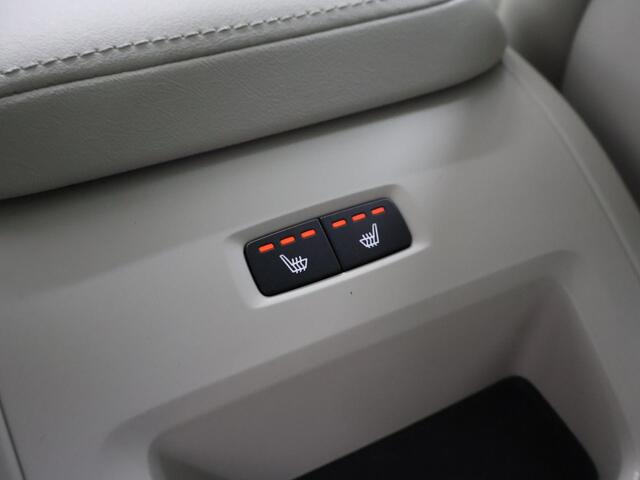 Volvo XC60 2.0 T8 Plug-in hybrid AWD Inscription Exclusive | Trekhaak | Panoramadak | Harman Kardon | Stoel verwarming/verkoeling | Parkeercamera 360° | Stoelverwarming | Keyless Go | Head Up |