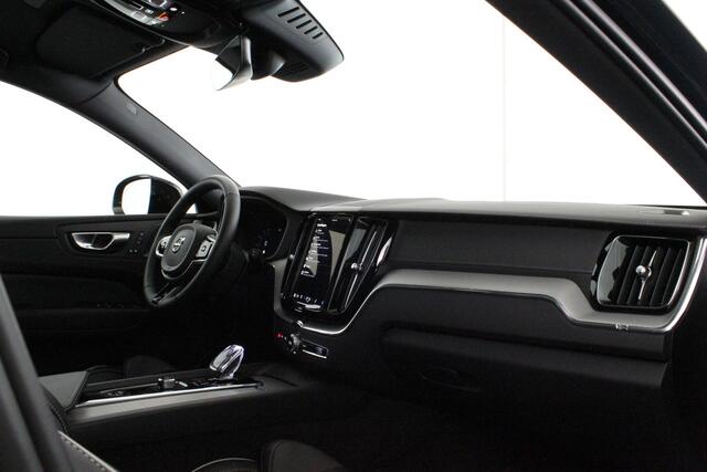 Volvo XC60 2.0 T8 Plug-in hybrid AWD Ultimate Black Edition > 456pk/Pano.schuif/H&K/360°/Memory/head-up