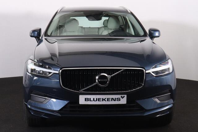 Volvo XC60 T5 Momentum - Parkeercamera achter - Parkeersensoren achter - Apple Carplay & Android Auto - High Performance audio - Cruise control - Elektr. inklapbare trekhaak - 19' LMV