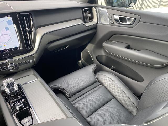 Volvo XC60 2.0 T8 Plug-in hybrid AWD Plus Black Edition Luchtvering/B&W/360/ACC