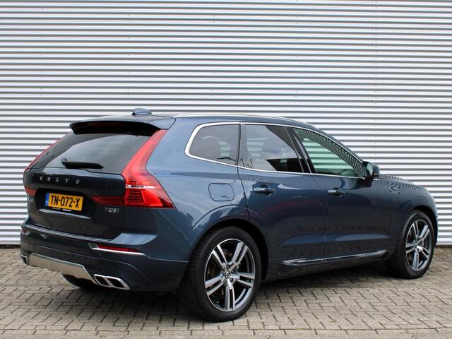 Volvo XC60 2.0 T8 Twin Engine AWD Inscription Automaat / Panoramadak / Luchtvering / Bowers & Wilkens / Head-up display / Privacy Glass