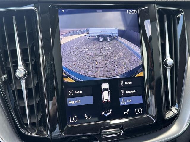 Volvo XC60 2.0 T8 Twin Engine AWD Inscription Stoel verwarming / Panorama dak / Leer / Elek. Achterklep /