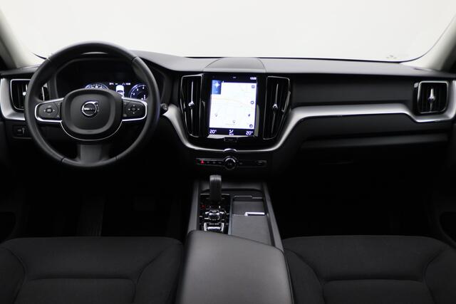 Volvo XC60 2.0 B4 Momentum LED, Camera, Apple Carplay, Lane Assist, DAB,