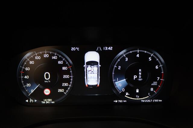 Volvo XC60 2.0 B4 Momentum LED, Camera, Apple Carplay, Lane Assist, DAB,