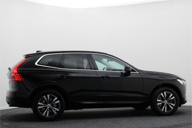 Volvo XC60 2.0 B4 Momentum LED, Camera, Apple Carplay, Lane Assist, DAB,
