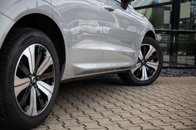 Volvo XC60 2.0 T6 Plug-in hybrid AWD Plus Dark , Panoramadak, Camera,