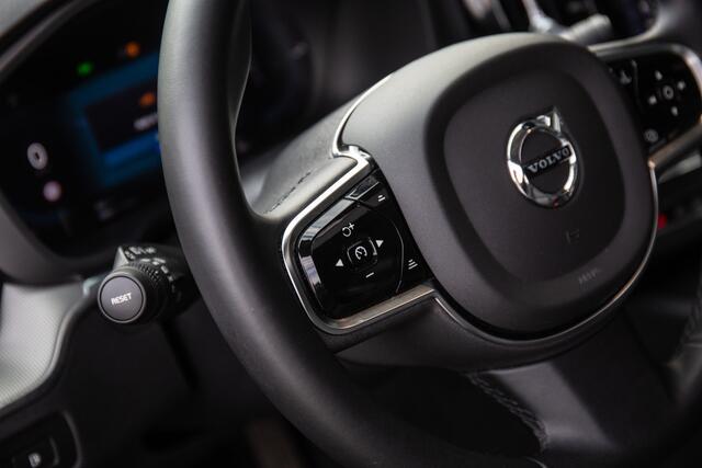 Volvo XC60 2.0 T6 Plug-in hybrid AWD Plus Dark , Panoramadak, Camera,
