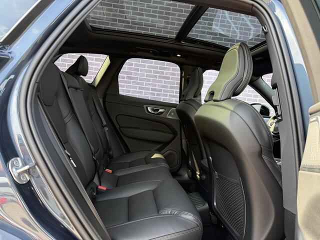 Volvo XC60 2.0 T8 Plug-in hybrid AWD Ultra Black Edition | Snel Rijden | Luchtvering | Bowers & Wilkins | Lounge | Stoel massage | Stoel koeling + verwarming |