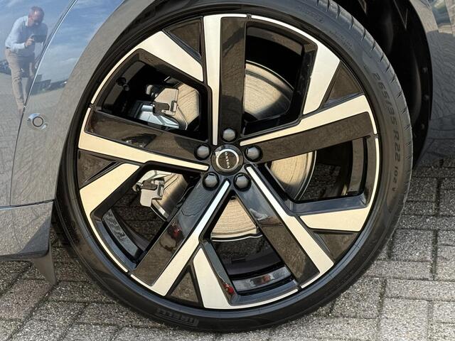 Volvo XC60 2.0 T8 Plug-in hybrid AWD Ultra Black Edition | Snel Rijden | Luchtvering | Bowers & Wilkins | Lounge | Stoel massage | Stoel koeling + verwarming |
