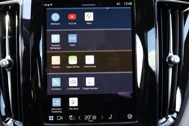 Volvo XC60 T6 Plug-in hybrid AWD Plus Dark - 21' LMV - 360° camera - Panoramisch schuif-/kanteldak - Harman Kardon audio - Adaptive Cruise Control met Pilot Assist - BLIS dodehoekassistentie - Keyless - Stoelverwarming voor & achter - Verwarmbaar stuurwiel - Getint 