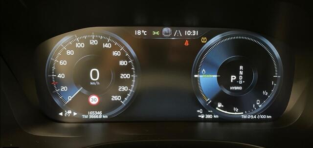 Volvo XC60 2.0 T8 Twin Engine AWD R-Design | Trekhaak | Luchtvering | Bowers & Wilkins | 22'' | Memory L+R | Panoramadak | Massage | Stoel Koeling + verwarming | VOL VOL