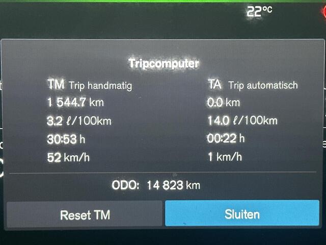 Volvo XC60 2.0 T8 Plug-in hybrid AWD Ultra Dark Hybrid, Automaat, Luchtvering, Panoramadak, Bower&Wilkins audio, Trekhaak semi elektrisch wegklapbaar, 360 graden parkeercamera
