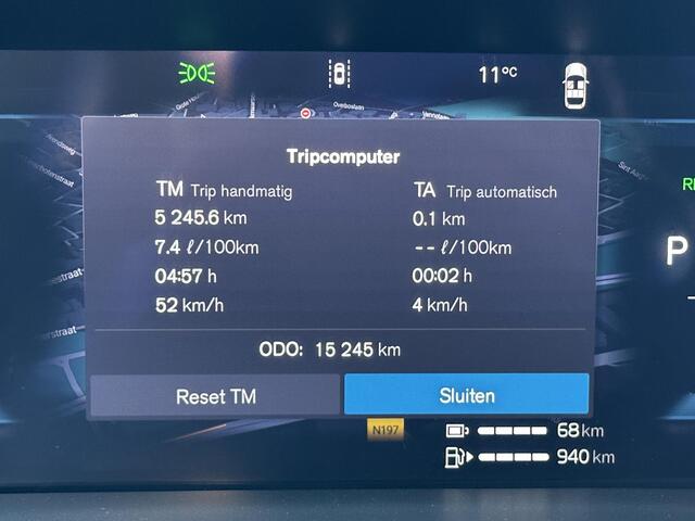 Volvo XC60 2.0 T6 Plug-in hybrid AWD Plus Bright / Pano. dak / Elek. verstelbare stoelen / Voor+achter+stuur verwarmd / Carplay / Wool interieur /