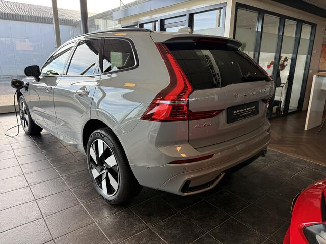 Volvo XC60 2.0 T6 Plug-in hybrid AWD Plus Dark ** Trekhaak ** Panodak ** H/K