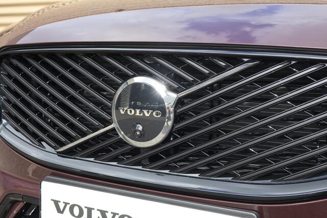 Volvo XC60 2.0 T6 Plug-in hybrid AWD Ultra Dark l Bowers & Wilkins l Luchtvering l Massage