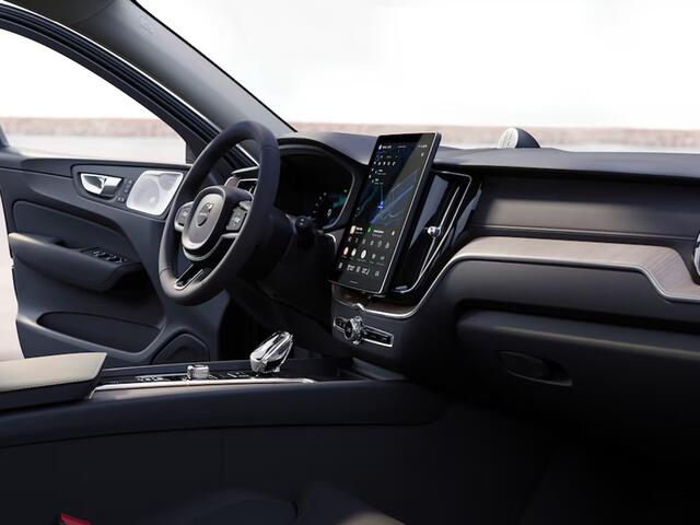 Volvo XC60 T6 Plug-in hybrid AWD Ultra Dark | Panoramdak | 360° camera | Luchtvering | Bowers & Wilkins | Head-up Display | Stoelventilatie | Stoel- en Stuurverwarming