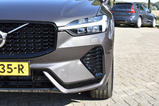 Volvo XC60 T6 AWD 350PK Plug-in Hybrid Ultra Dark | Trekhaak | 1.025km | BLIS | ACC | HUD |