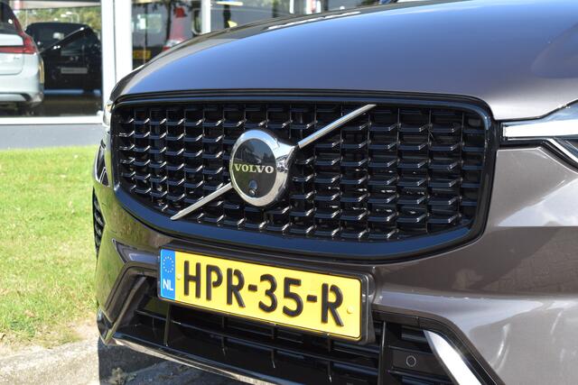 Volvo XC60 T6 AWD 350PK Plug-in Hybrid Ultra Dark | Trekhaak | 1.025km | BLIS | ACC | HUD |