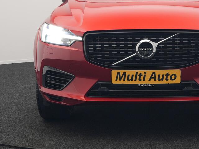 Volvo XC60 T6 AWD R-Design Plug In Hybrid 350pk Dealer O.H PHEV | Panodak | Adaptive Cruise | Head Up | 360 Camera | Lederen Sportstoelen Memory & Verwarmd | Harman Kardon Sound | Apple Carplay | Keyless | Blis | Stuur Verwarmd | Navigatie | DAB |