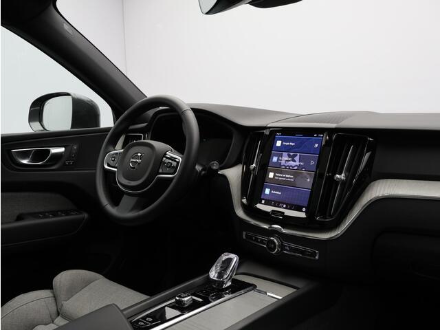 Volvo XC60 T6 AWD Plug-in hybrid Plus Bright / Trekhaak / 360 camera / Woolblend Interieur / Elektrische Stoelen / Panoramadak / Stoel+Stuurverwarming / BLIS / Keyless /