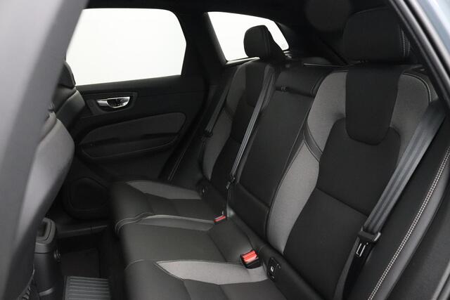 Volvo XC60 2.0 T6 Plug-in hybrid AWD R-Design | Panoramadak | Trekhaak | Leder |