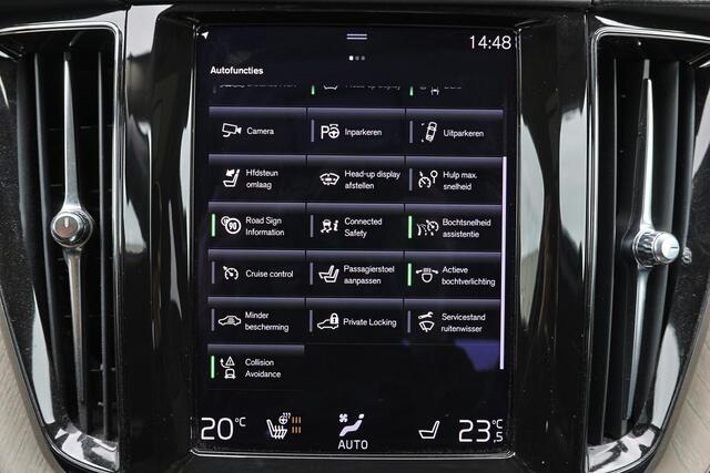 Volvo XC60 Recharge T8 AWD Inscription - Luchtvering - Panorama/schuifdak - IntelliSafe Assist & Surround - 360º Camera - Harman/Kardon audio - Adaptieve LED koplampen - Verwarmde voorstoelen & stuur - Parkeersensoren voor & achter - Elektr. bedienb. voorstoelen met