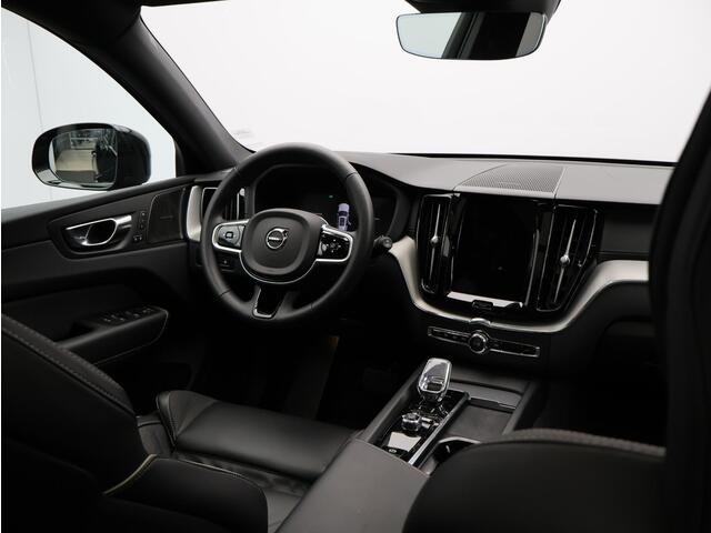 Volvo XC60 2.0 T8 Plug-in hybrid AWD Ultra Black Edition / Trekhaak / Head-up Display / 360 Camera / Harman Kardon / Panoramadak / Elektrische Stoelen / BLIS / Keyless /