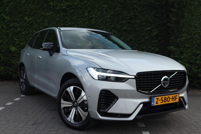 Volvo XC60 2.0 T6 Plug-in hybrid AWD Plus Dark | Trekhaak | Panoramadak |