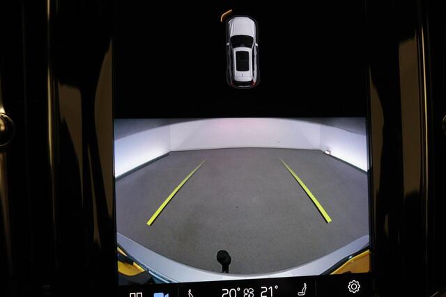 Volvo XC60 B4 Ultimate Dark | LEDER | STOELVERWARMING | DAB | APPLE | TREKHAAK