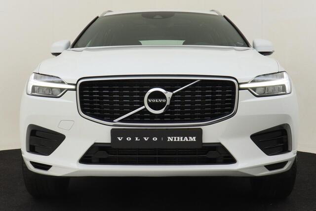 Volvo XC60 T4 AUT. R-DESIGN -PANO.DAK|KEYLESS|TREKHAAK|PDC|VERW.VOORSTOELEN|BLIS