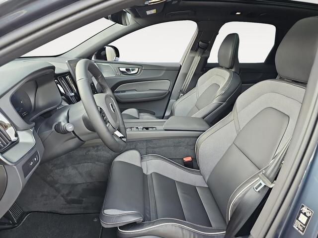 Volvo XC60 2.0 T6 Plug-in hybrid AWD Plus Black Edition | Luchtvering | 22-inch wielen | Panorama dak | Sportstoelen|