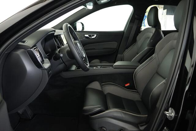 Volvo XC60 2.0 T8 Plug-in hybrid AWD Plus Black Edition Panorama / Opendak / HarmanKardon / Leder / CarPlay