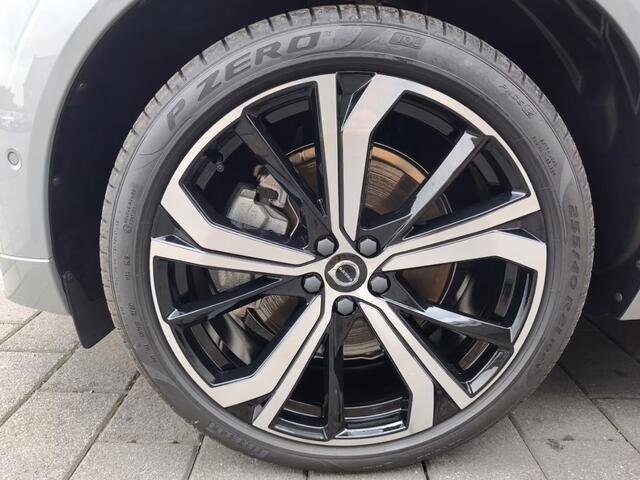 Volvo XC60 2.0 T8 Plug-in hybrid AWD Plus Dark (335kW/455PK) FULL OPTION ** 1e EIG - Ex VOLVO - ¤ 25.000,= onder NP ** ** INFORMEER OOK NAAR ONZE AANTREKKELIJKE FINANCIAL-LEASE TARIEVEN **