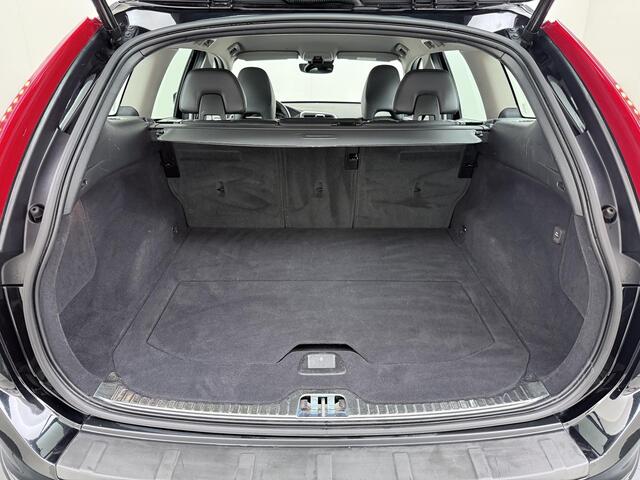 Volvo XC60 2.0 D4 FWD Polar+ Trekhaak/Leder/Xenon/18inch etc.