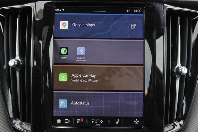 Volvo XC60 T6 Recharge AWD Ultra Dark - Luchtvering - Panorama/schuifdak - IntelliSafe Assist & Surround - 360º Camera - Adaptieve LED koplampen - Verwarmde voorstoelen, stuur & achterbank - Parkeersensoren voor & achter - Elektr. bedienb. voorstoelen met geheugen -