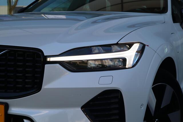 Volvo XC60 2.0 T6 Plug-in hybrid AWD Ultimate Dark | Schuif-/ kanteldak| Head-up display| Harman Kardon audiosysteem| Stoelverwarming voor + achter| Stuurwielverwarming| Semi- elektrisch inklapbare trekhaak|