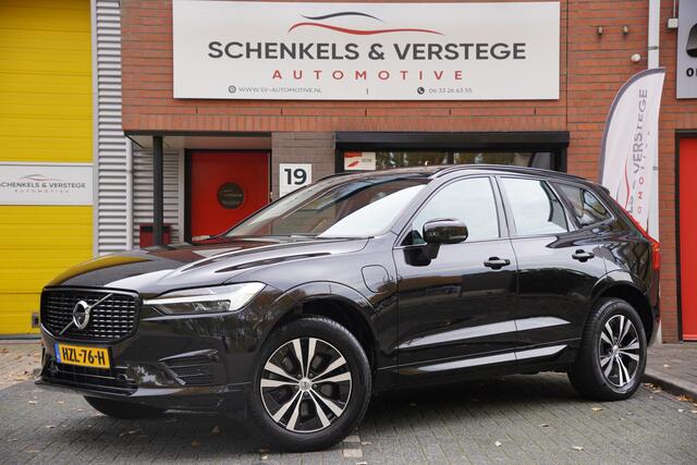 Volvo XC60 2.0 Recharge T6 AWD Business Pro / Panoramadak / Trekhaak / Stuurverwarming / ACC / 360 Camera /