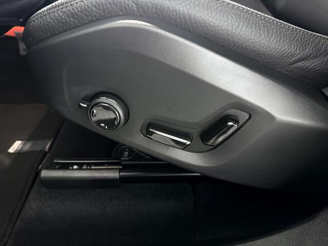 Volvo XC60 T8 Aut. Plug-in hybrid AWD Ultra Bright | Panoramadak | Luchtvering | 360° camera | Harman Kardon | Trekhaak