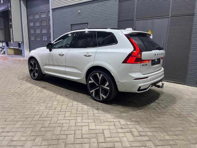 Volvo XC60 T8 Plug-in hybrid Ultra Black Edition | FACELIFT | FULL-OPTIONS | Luchtvering | Bowers&Wilkins | Massage | Head-Up | 22 Inch