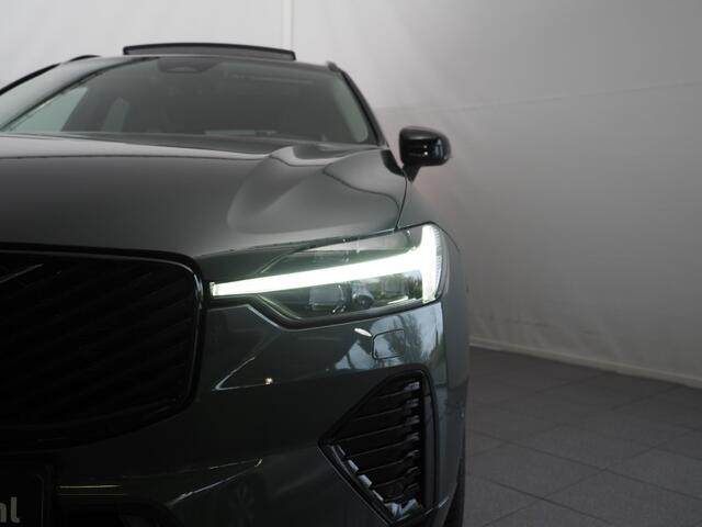 Volvo XC60 2.0 T6 Plug-in hybrid AWD Ultra Dark | Luchtvering | Bowers & Wilkins | Masage Stoelen | Stoelventilatie | Voorstoelen En Achterstoelen Verwarmd | Trekhaak (elektrisch uitklapbaar)