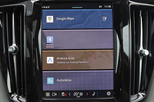 Volvo XC60 T6 Recharge AWD Plus Black Edition - Luchtvering - Panorama/schuifdak - IntelliSafe Assist & Surround - 360º Camera - Bowers & Wilkins audio - Adaptieve LED koplampen - Verwarmde voorstoelen, stuur & achterbank - Parkeersensoren voor & achter - Elektr. be