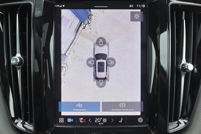 Volvo XC60 T6 Recharge AWD Plus Black Edition - Luchtvering - Panorama/schuifdak - IntelliSafe Assist & Surround - 360º Camera - Bowers & Wilkins audio - Adaptieve LED koplampen - Verwarmde voorstoelen, stuur & achterbank - Parkeersensoren voor & achter - Elektr. be