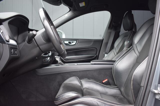 Volvo XC60 2.0 T5 251pk Automaat AWD R-Design Inscription LED | Zwart Leder | Carplay | Trekhaak | Camera | Full Map Navi